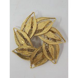 Vintage Jewelry Filigree Wreath Leaves/Flower Grammy Brooch‎ Gold Tone